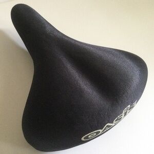 Oasis Bicycle Seat Gel Foam Cover